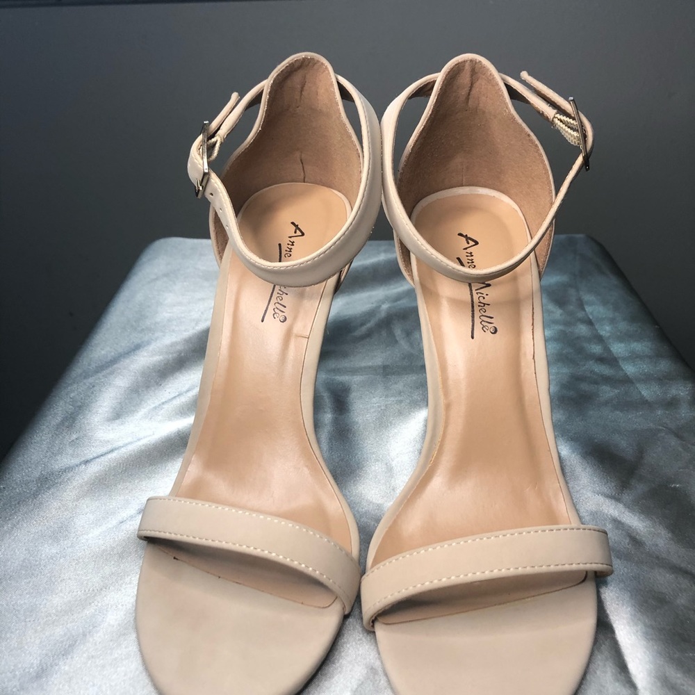 Simple Nude Heels✨👡 - Picture 2 of 7